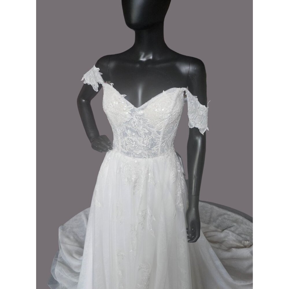 NWOT Ivory Lace Embroidered A-Line Shrug Sleeve Wedding Gown - Da Vinci - Picture 4 of 14